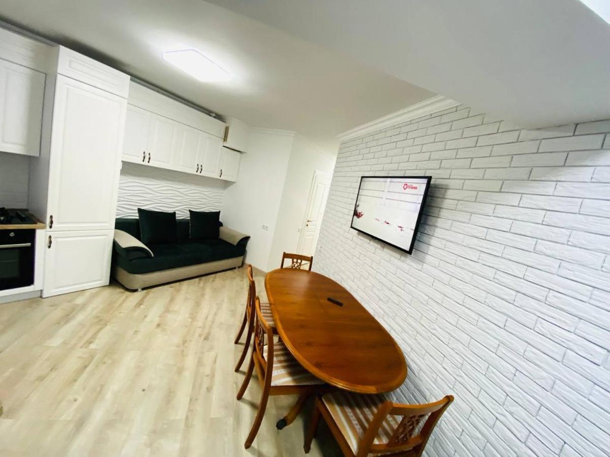 Central Eco View Apartment Кишинів Екстер'єр фото
