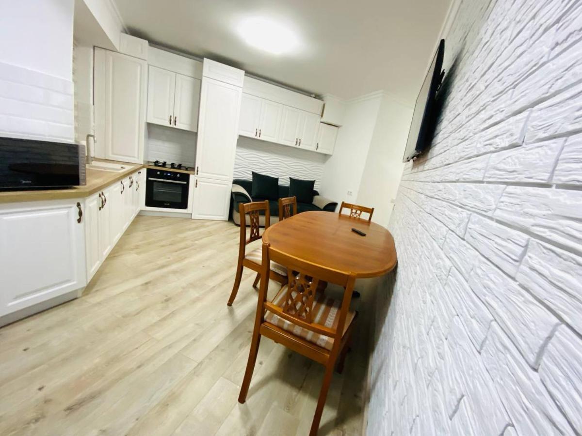 Central Eco View Apartment Кишинів Екстер'єр фото