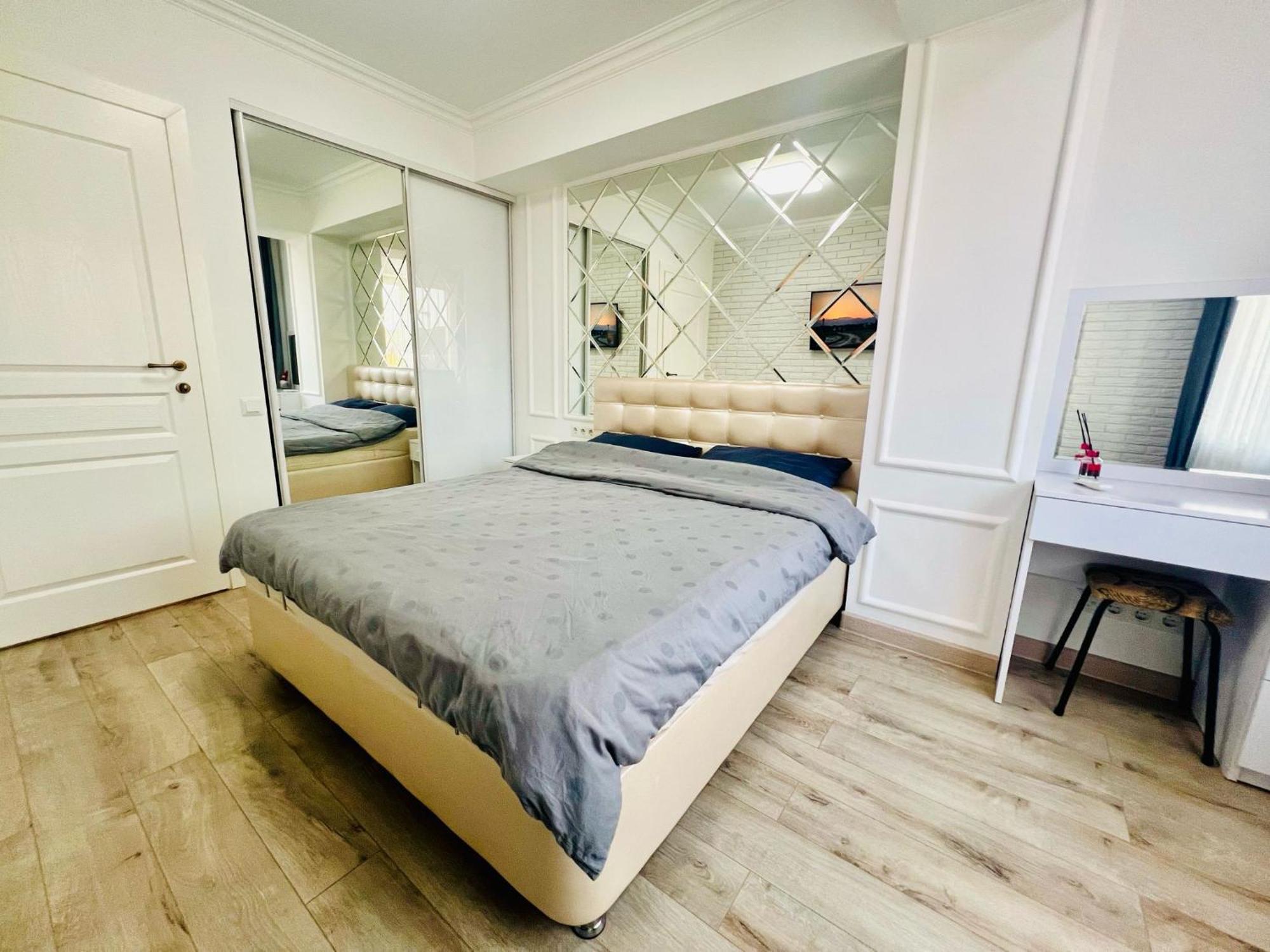 Central Eco View Apartment Кишинів Екстер'єр фото